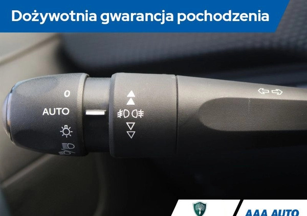 Peugeot 2008 cena 52000 przebieg: 79507, rok produkcji 2016 z Łomża małe 232